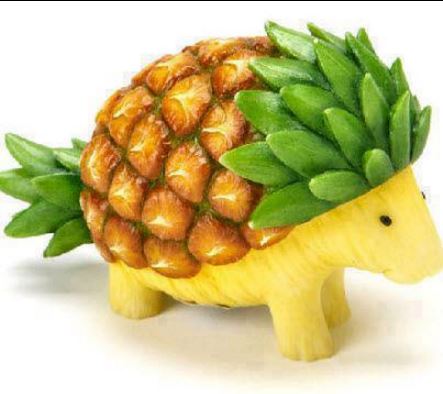 fun ways of eating pineapple